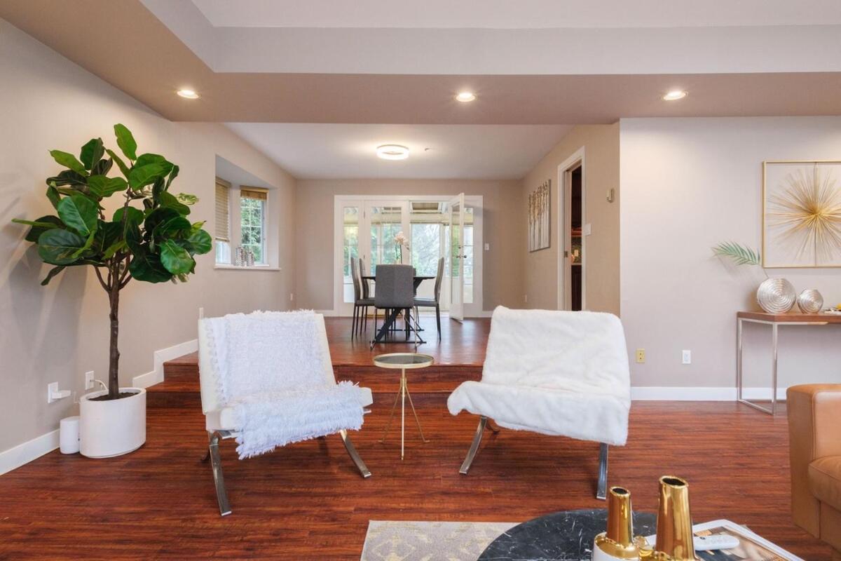 Spacious 4Br W Ensuites Mins To Downtown Yvr Ubc Vancouver Bagian luar foto