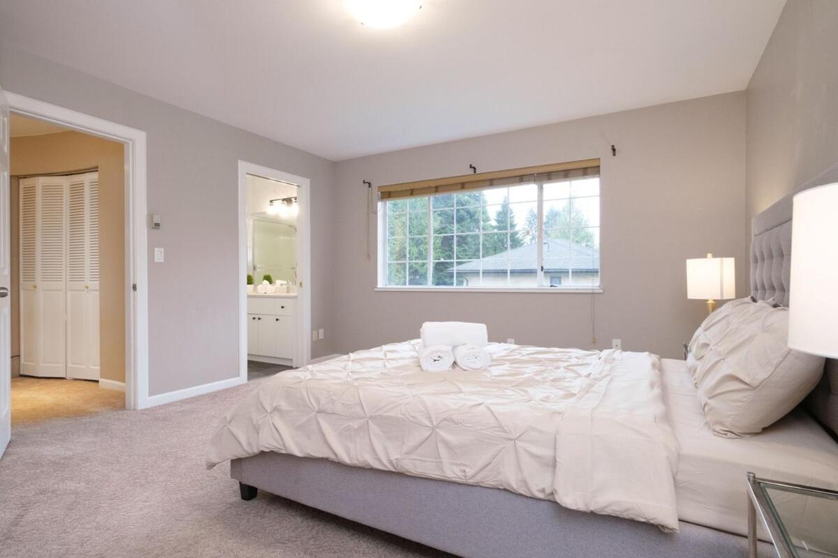 Spacious 4Br W Ensuites Mins To Downtown Yvr Ubc Vancouver Bagian luar foto