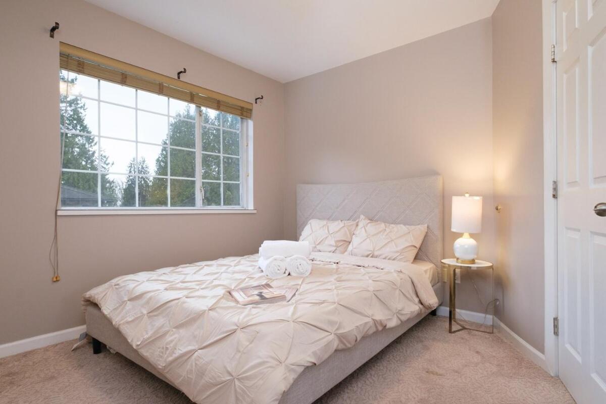 Spacious 4Br W Ensuites Mins To Downtown Yvr Ubc Vancouver Bagian luar foto