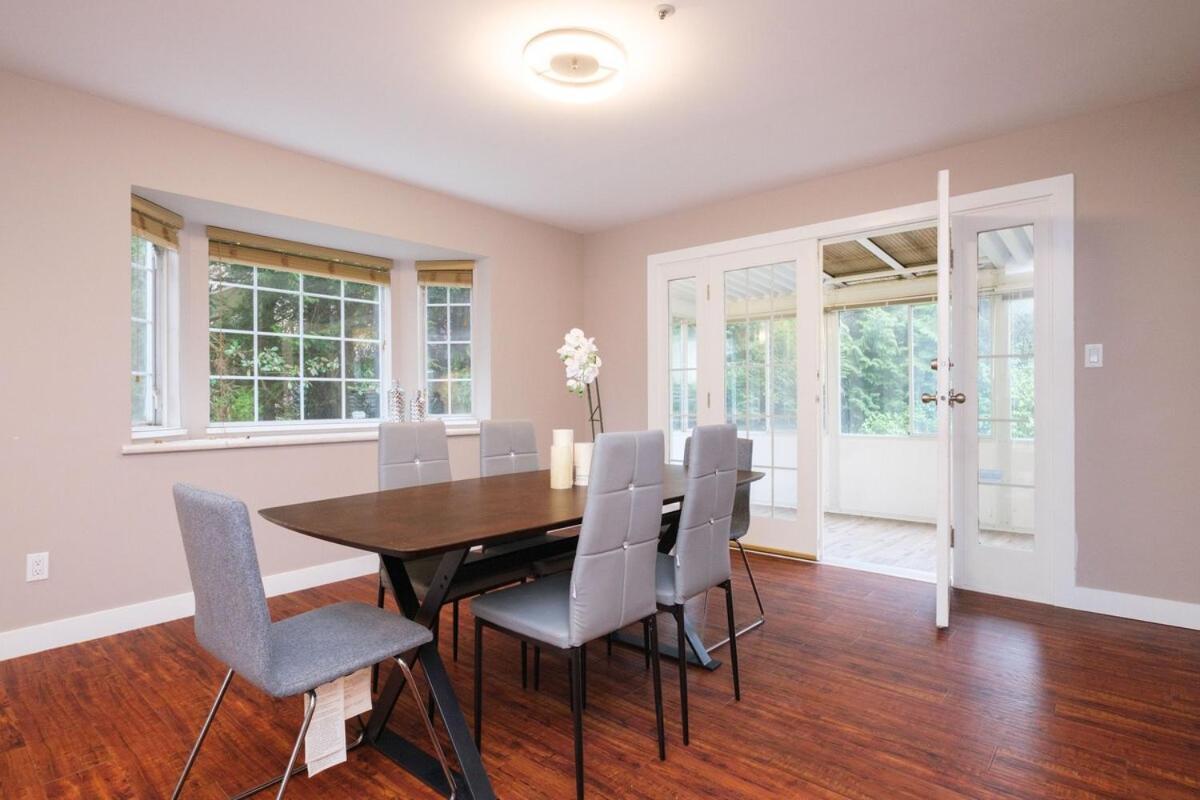 Spacious 4Br W Ensuites Mins To Downtown Yvr Ubc Vancouver Bagian luar foto