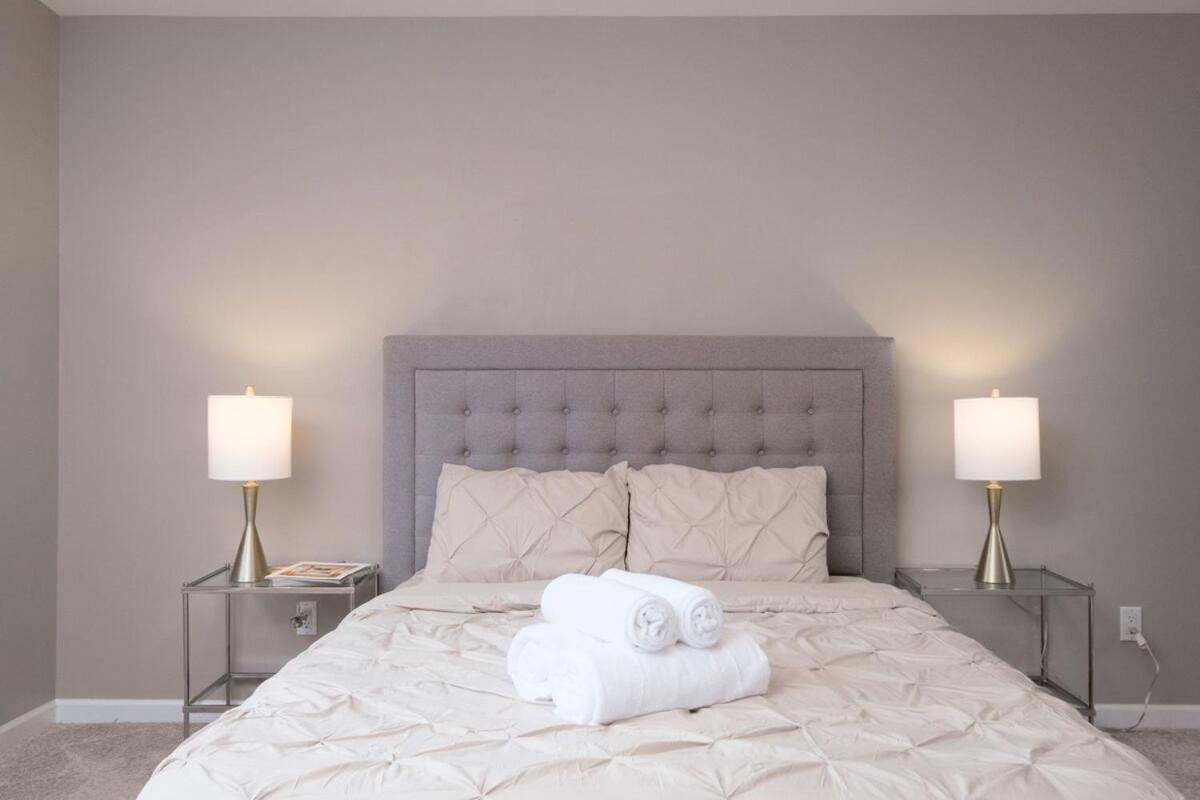 Spacious 4Br W Ensuites Mins To Downtown Yvr Ubc Vancouver Bagian luar foto